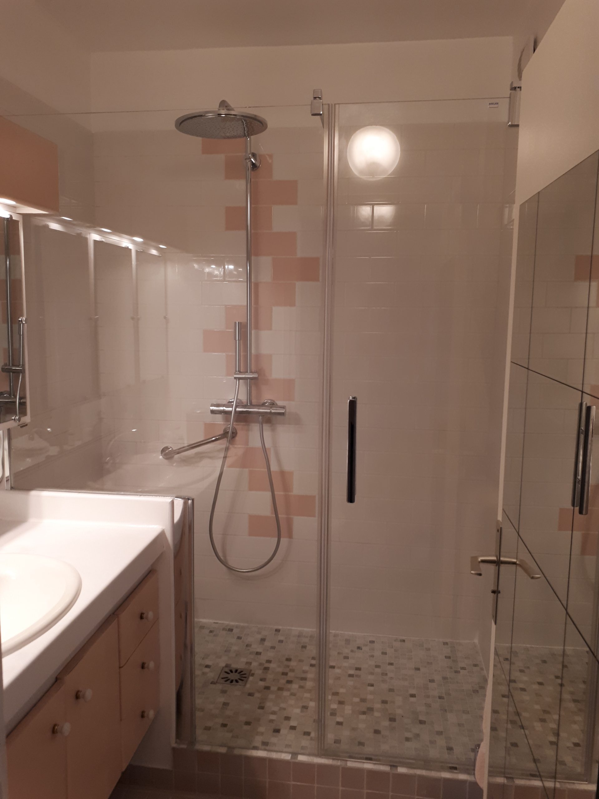 Conception et travaux d'une douche à Paris (3)